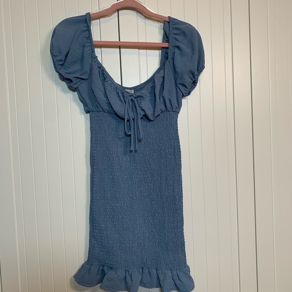 Love Tree Dresses & Skirts - Chic Blue Puff Sleeve Dress by Love Tree